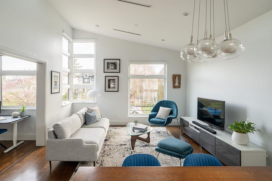 117 W 26th Avenue Vancouver, BC - 2