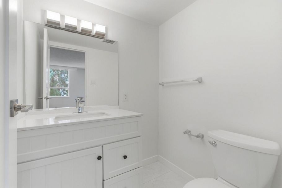 706 2012 Fullerton Avenue North Vancouver, BC - 13