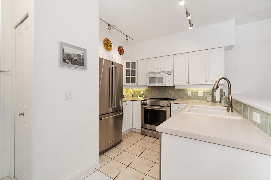 104 2755 Maple Street Vancouver, BC - 18