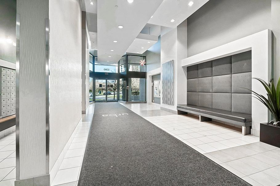 401 5380 Oben Street Vancouver, BC - 16