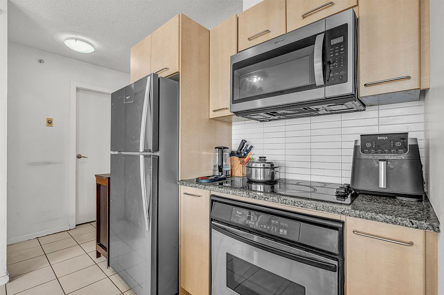 2502 1199 Seymour Street Vancouver, BC - 10