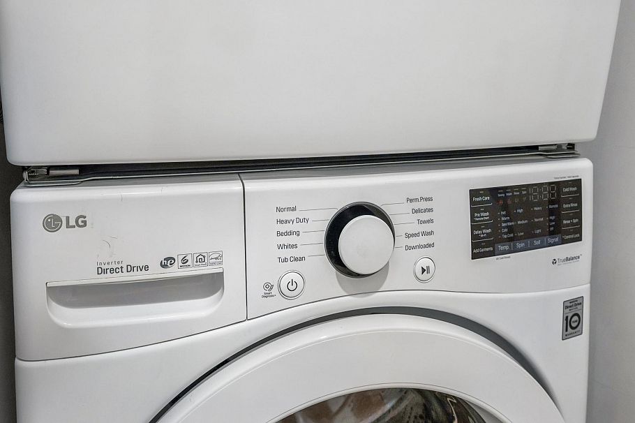 201 1519 Crown Street North Vancouver, BC - 22