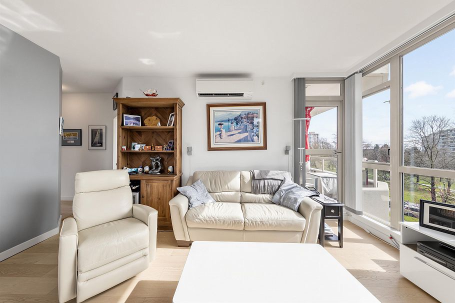 304 160 W Keith Road North Vancouver, BC - 8