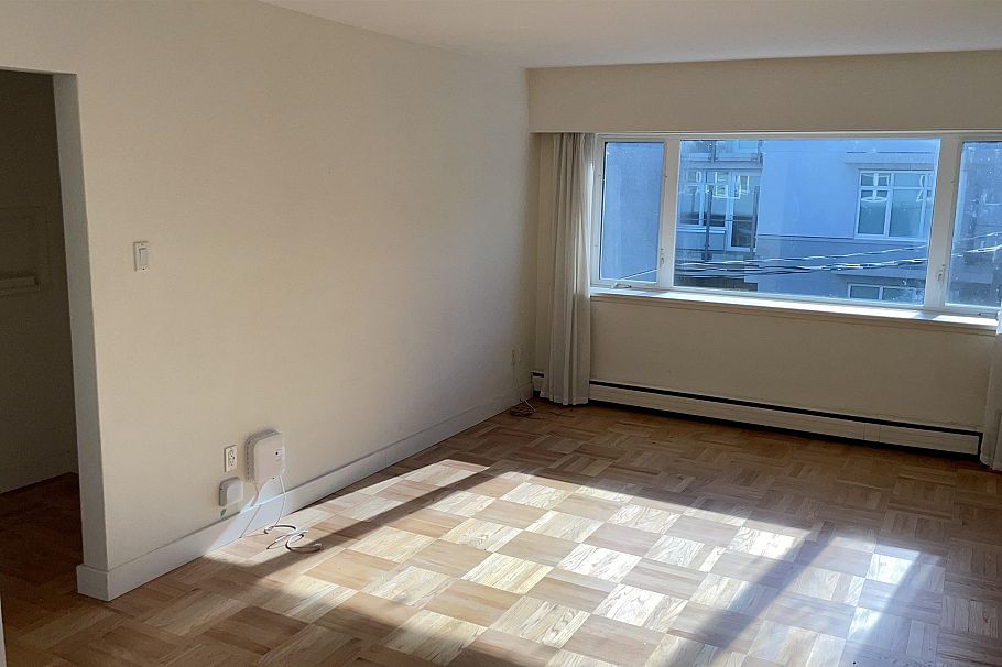 304 2430 Point Grey Road Vancouver, BC - 3