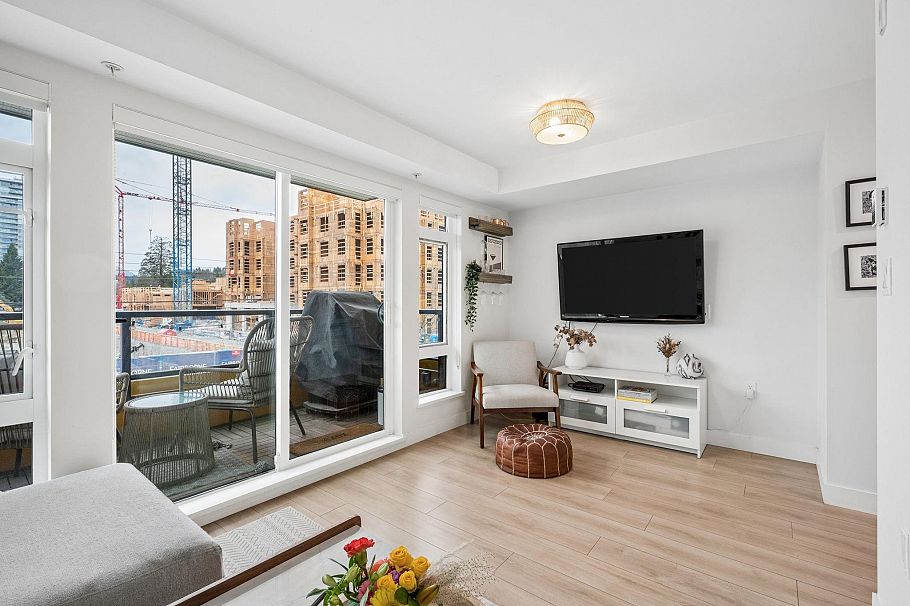 201 1519 Crown Street North Vancouver, BC - 9