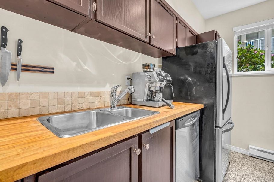 11 877 W 7th Avenue Vancouver, BC - 8