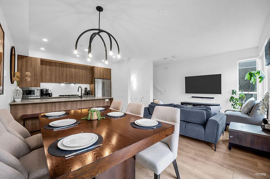 1 533 E 3rd Street North Vancouver, BC - 5