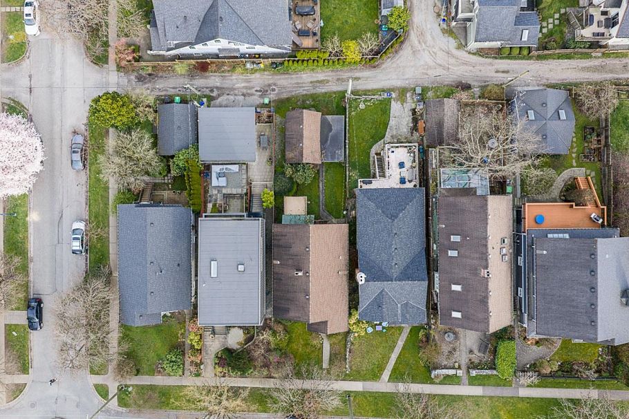 3832 Heather Street Vancouver, BC - 3