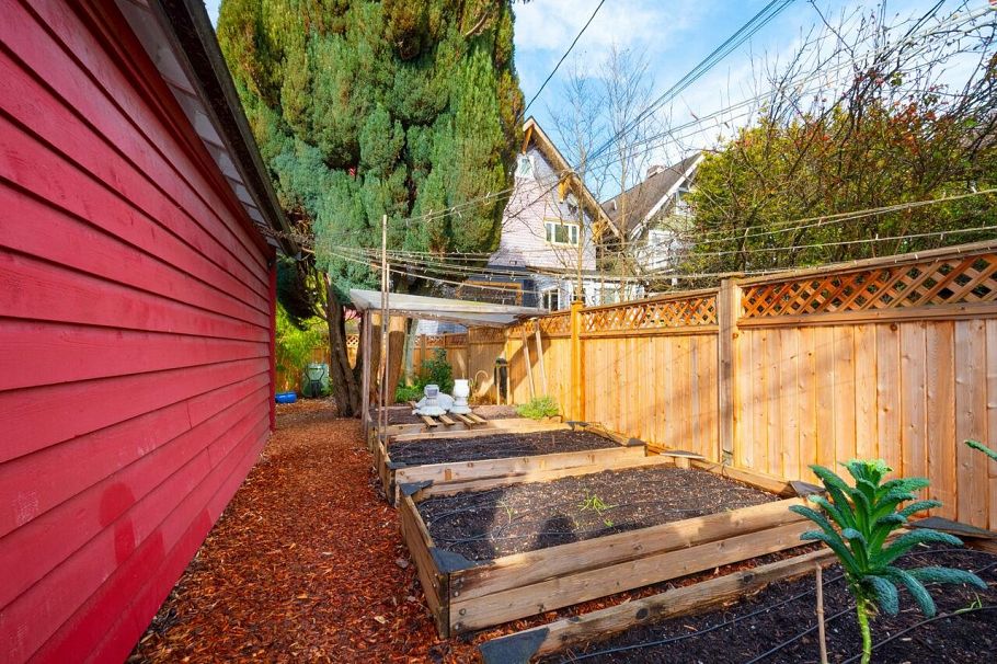 2912-14 W 3rd Avenue Vancouver, BC - 39