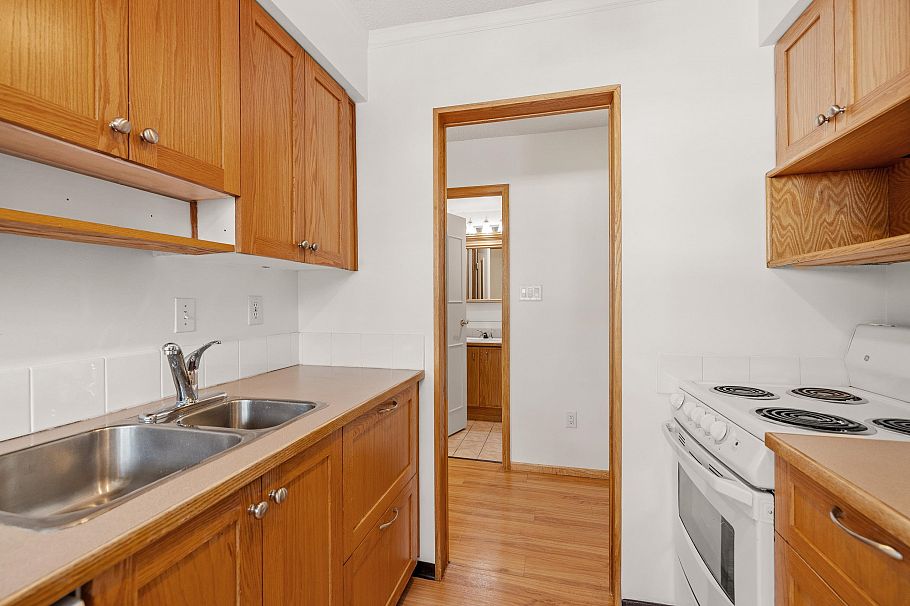 309 1855 Nelson Street Vancouver, BC - 15