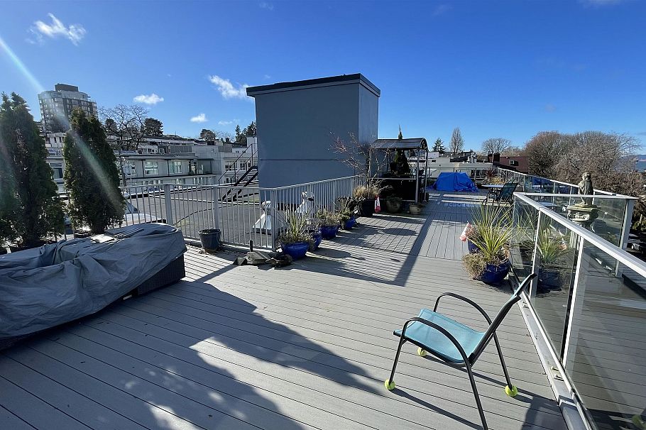 304 2430 Point Grey Road Vancouver, BC - 10