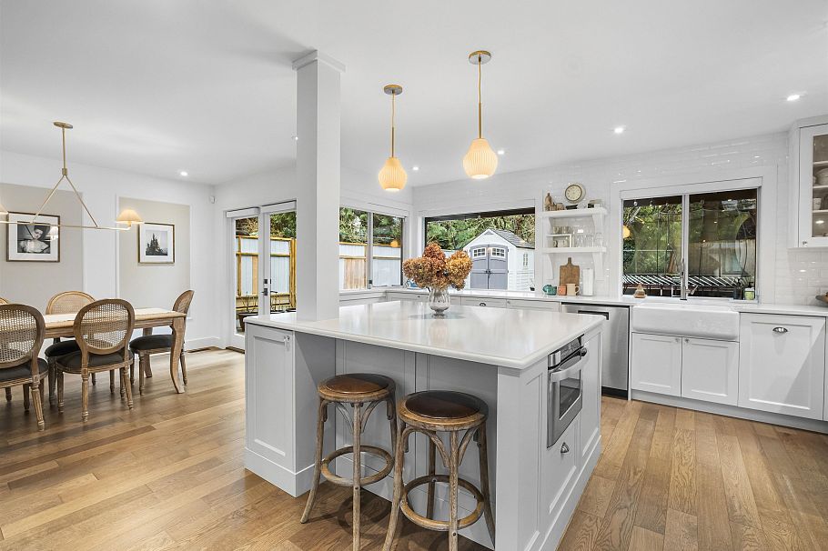 3558 Everglade Place North Vancouver, BC - 5