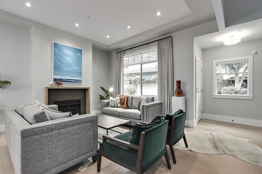 32 5650 Hampton Place Vancouver, BC - 4