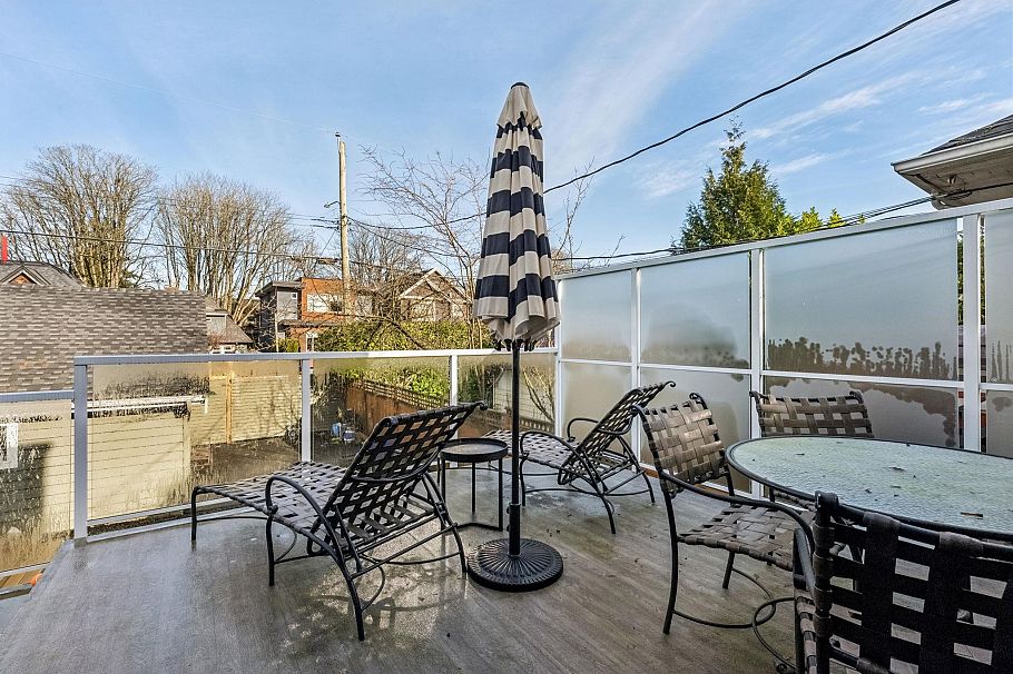 2819 W 13th Avenue Vancouver, BC - 16