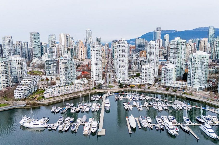 D7 1088 Marinaside Crescent Vancouver, BC - 8