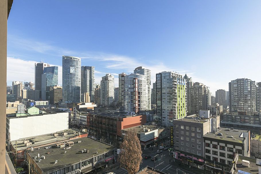 908 1010 Howe Street Vancouver, BC - 14