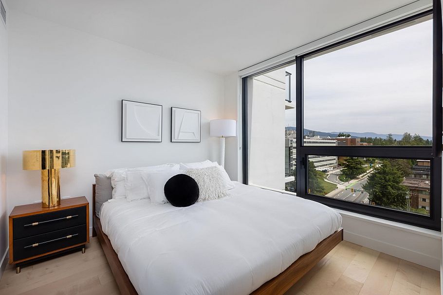 901 135 E 13th Street North Vancouver, BC - 9