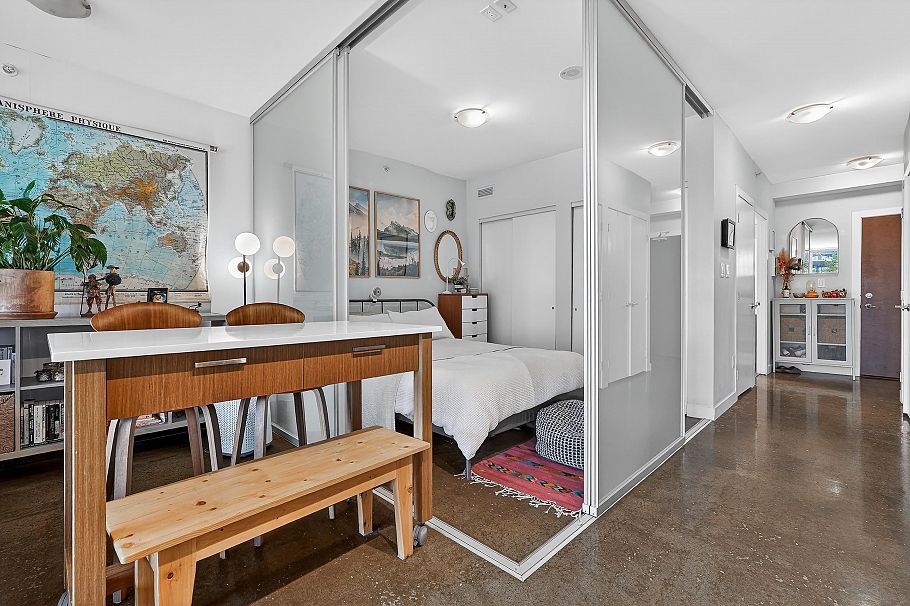 417 221 Union Street Vancouver, BC - 9