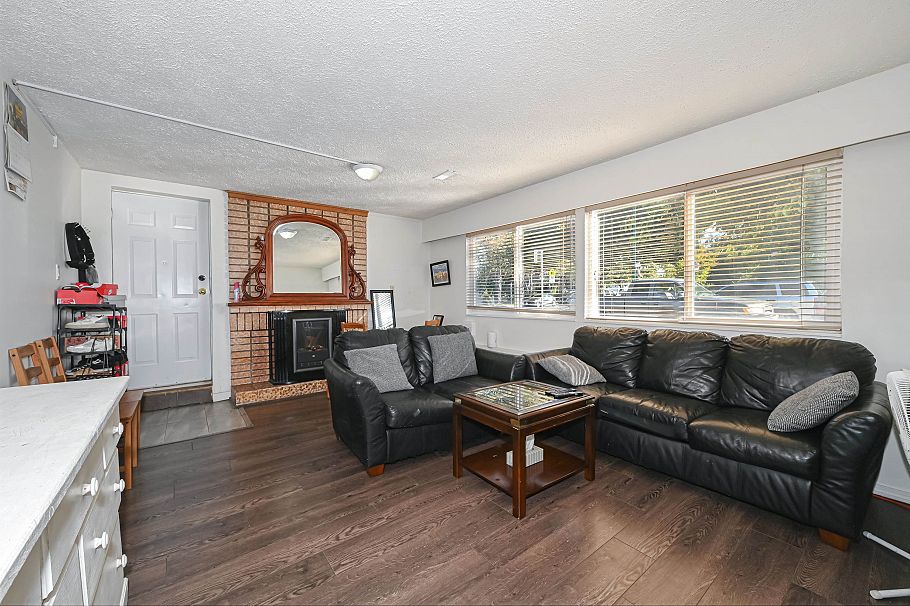 2295 E 48th Avenue Vancouver, BC - 11