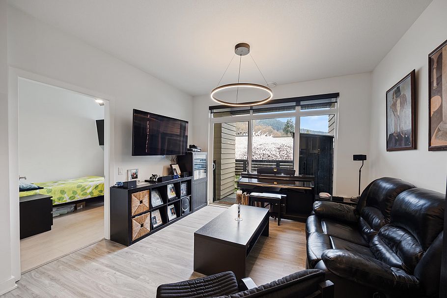 316 3205 Mountain Highway North Vancouver, BC - 8