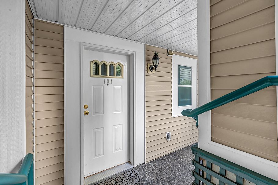 101 735 W 15 Avenue Vancouver, BC - 2