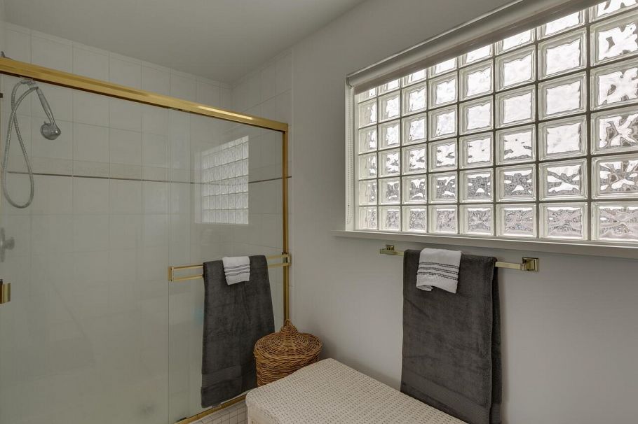 414 128 W 8th Street North Vancouver, BC - 19