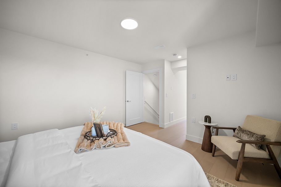 101 1837 E Georgia Street Vancouver, BC - 25