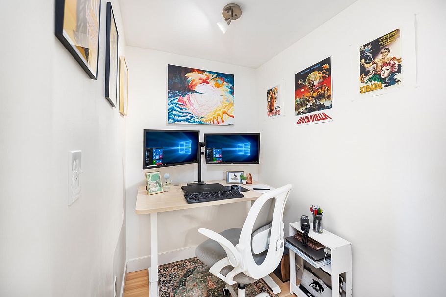 207 5355 Boundary Road Vancouver, BC - 5