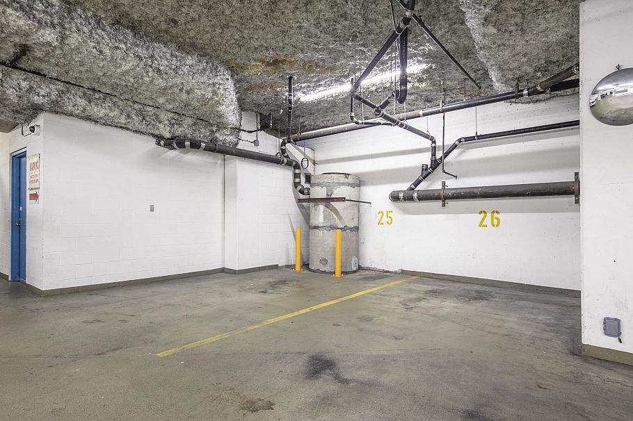 908 1010 Howe Street Vancouver, BC - 23