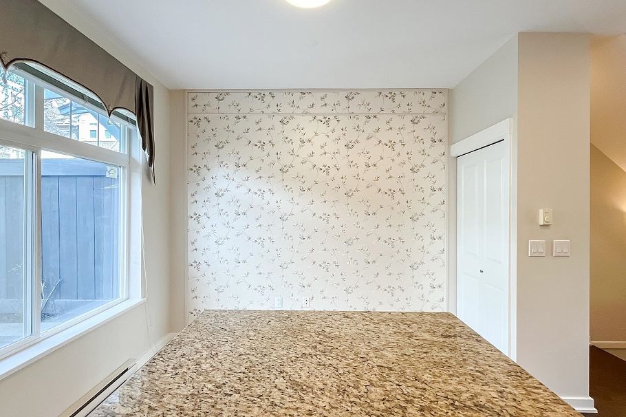 7425 Columbia Street Vancouver, BC - 12