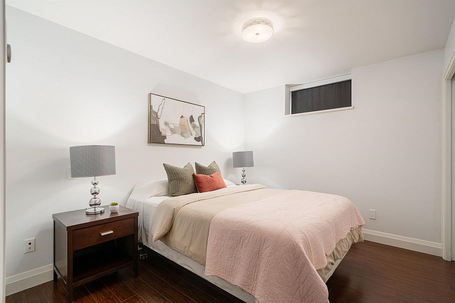 117 W 26th Avenue Vancouver, BC - 32