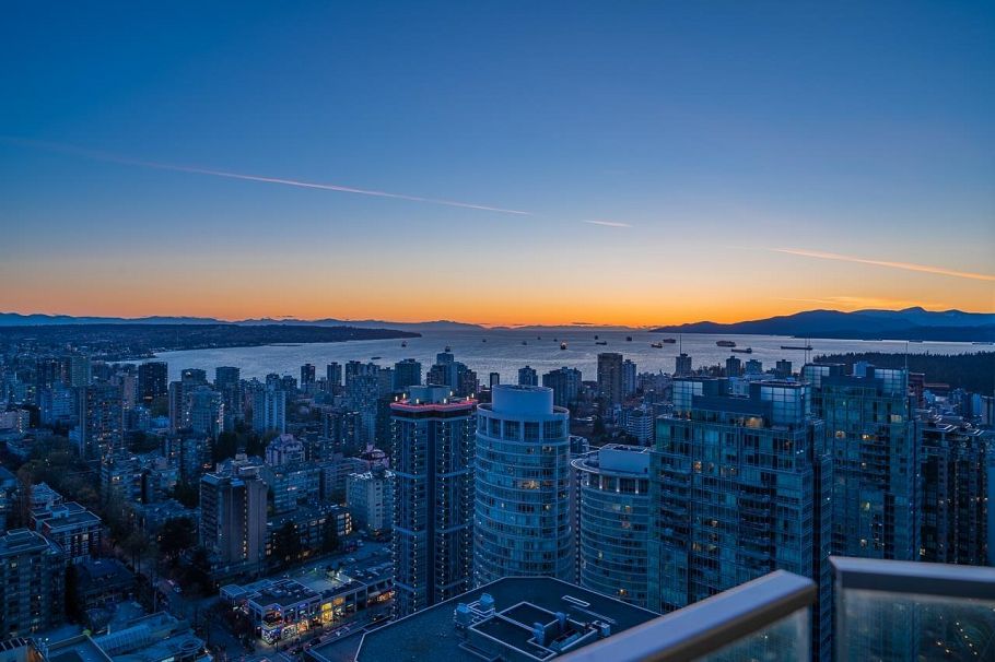 4602 1151 W Georgia Street Vancouver, BC - 1