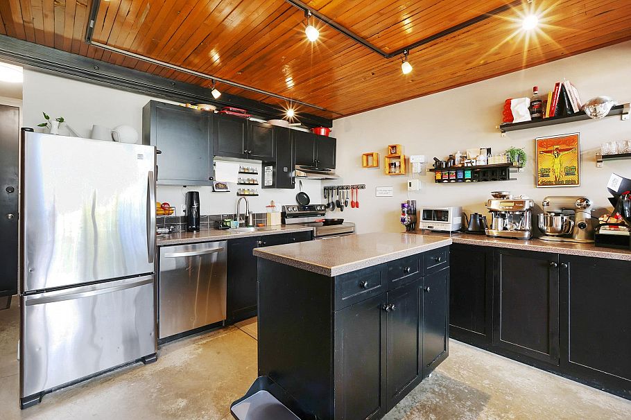 203 1850 Lorne Street Vancouver, BC - 9