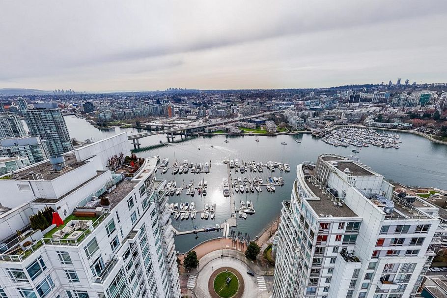 D7 1088 Marinaside Crescent Vancouver, BC - 13