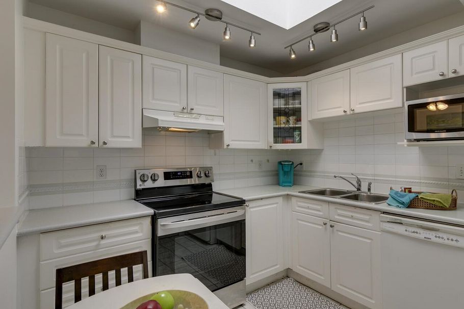 414 128 W 8th Street North Vancouver, BC - 10