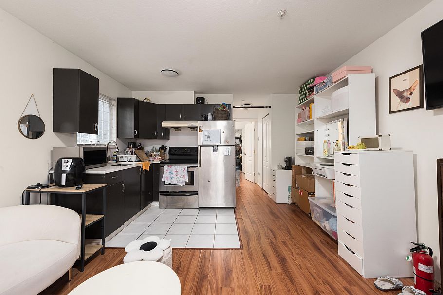 805 E 57th Avenue Vancouver, BC - 26