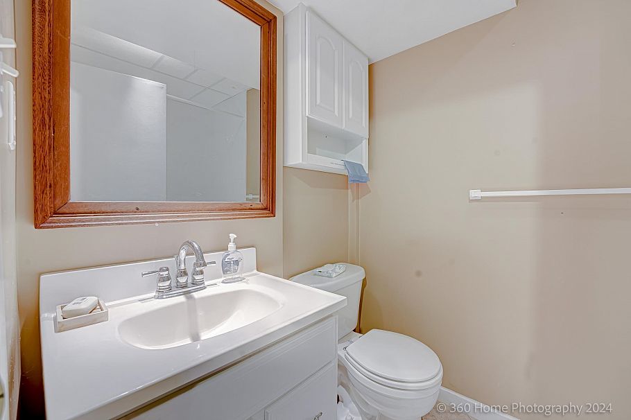 962 Whitchurch Street North Vancouver, BC - 23