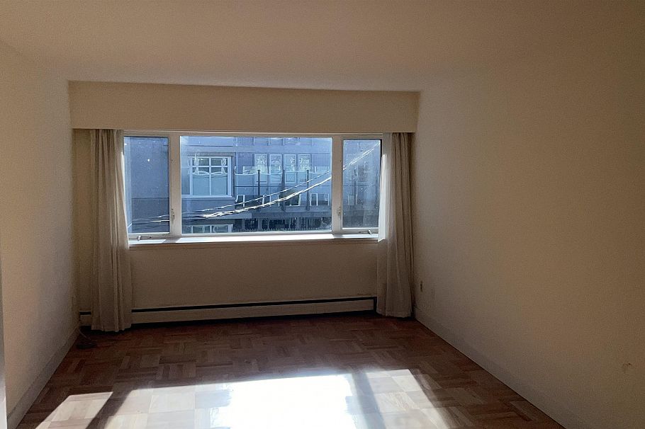 304 2430 Point Grey Road Vancouver, BC - 9