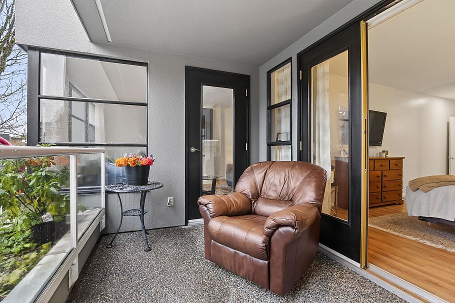 205 3151 Woodbine Drive North Vancouver, BC - 18