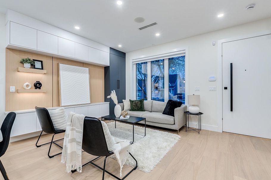 1 5461 Rhodes Street Vancouver, BC - 4