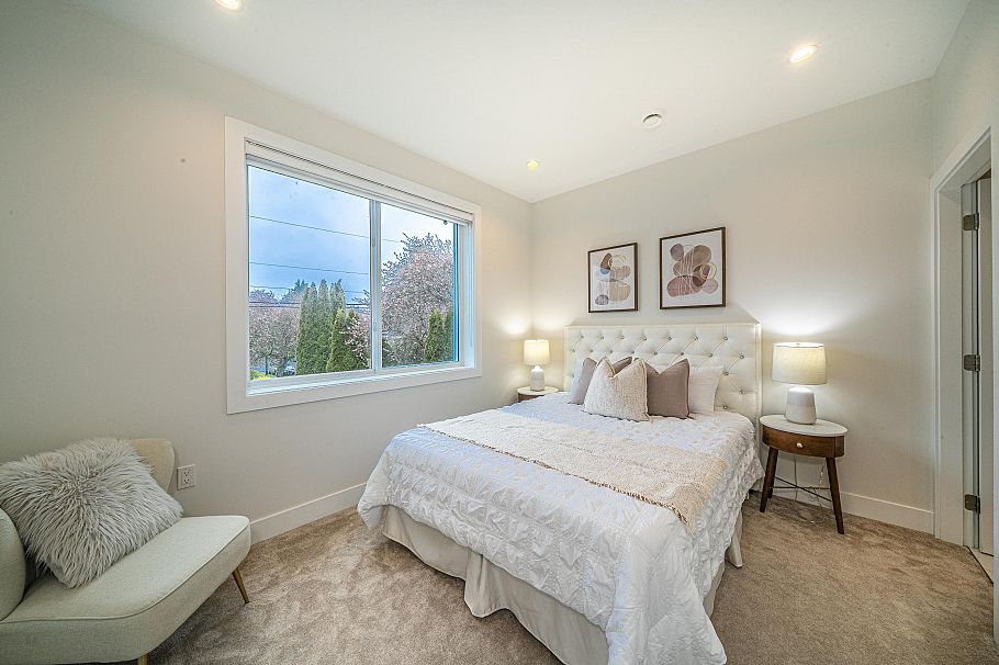 7261 E Sherbrooke Street Vancouver, BC - 9