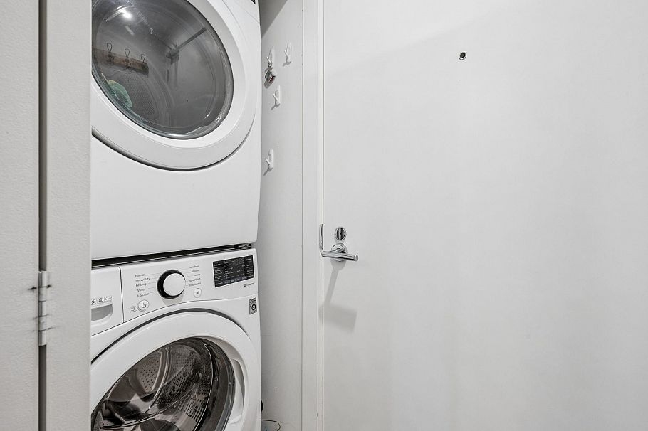 201 1519 Crown Street North Vancouver, BC - 21