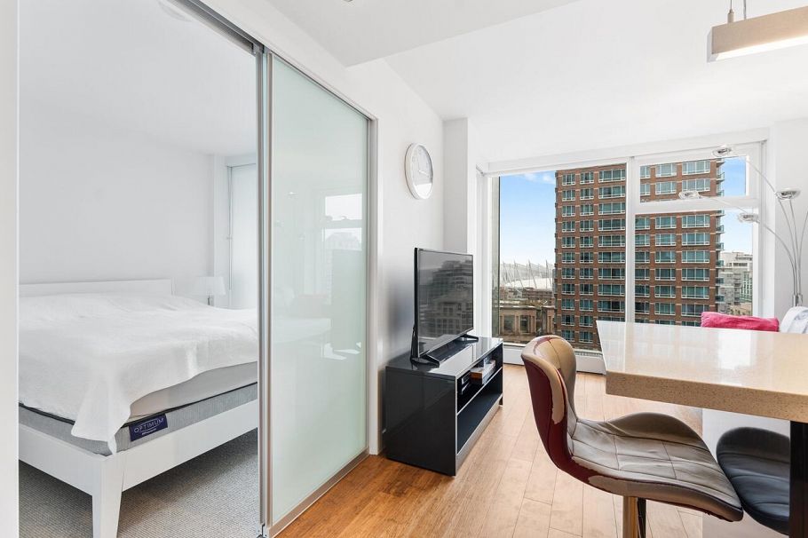 2011 777 Richards Street Vancouver, BC - 5