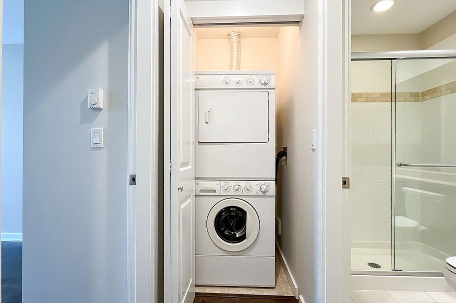 7425 Columbia Street Vancouver, BC - 21