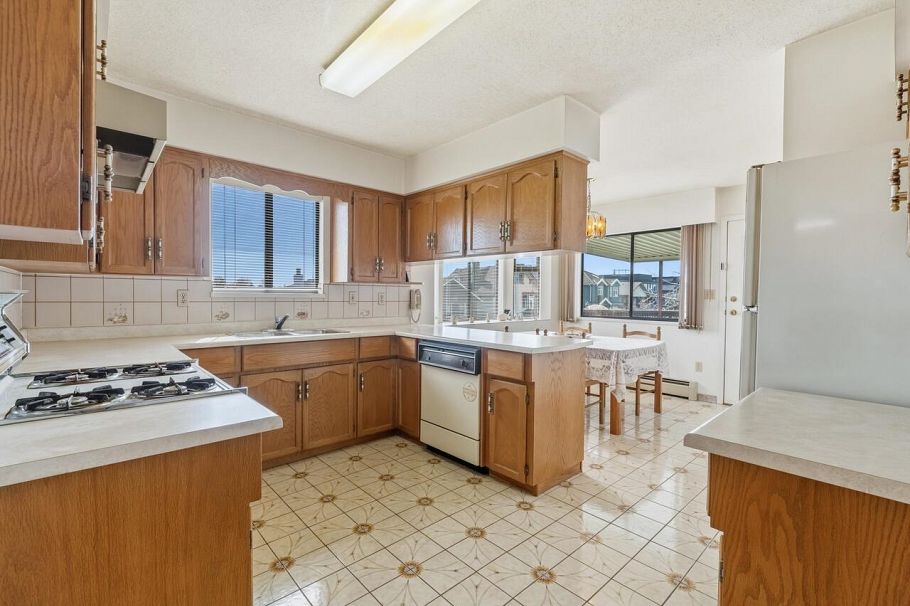 2693 E Georgia Street Vancouver, BC - 6