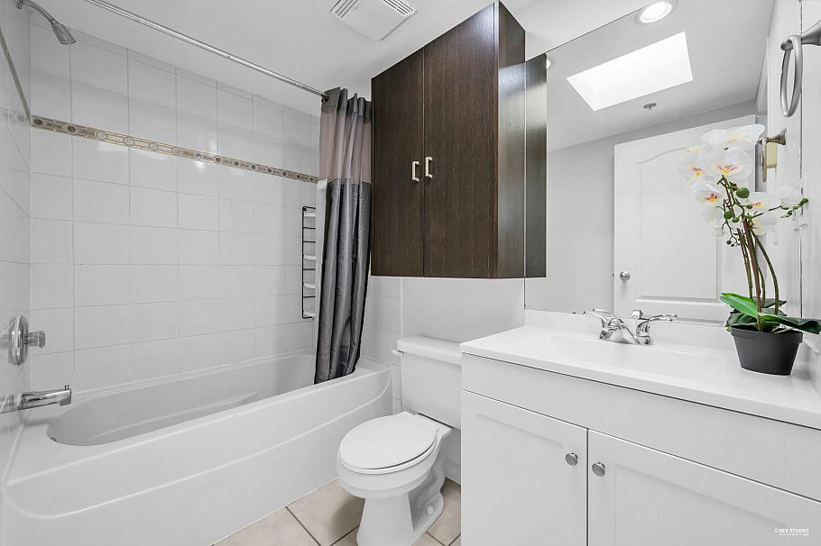 206 2190 W 5th Avenue Vancouver, BC - 15