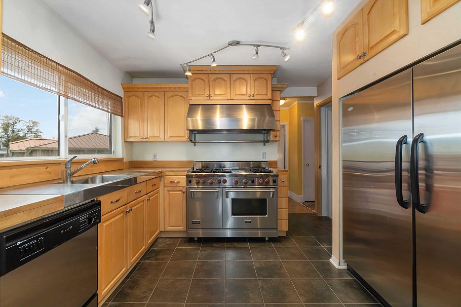 4037 Nithsdale Street Burnaby, BC - 12