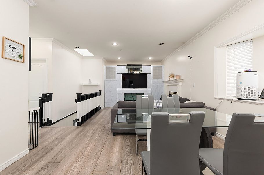 805 E 57th Avenue Vancouver, BC - 30