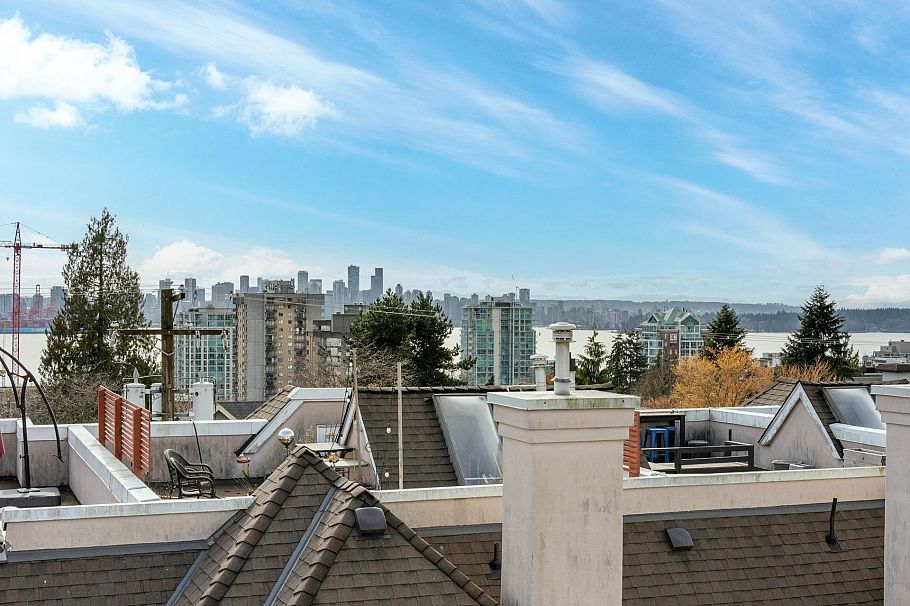 104 225 E 6th Street North Vancouver, BC - 30