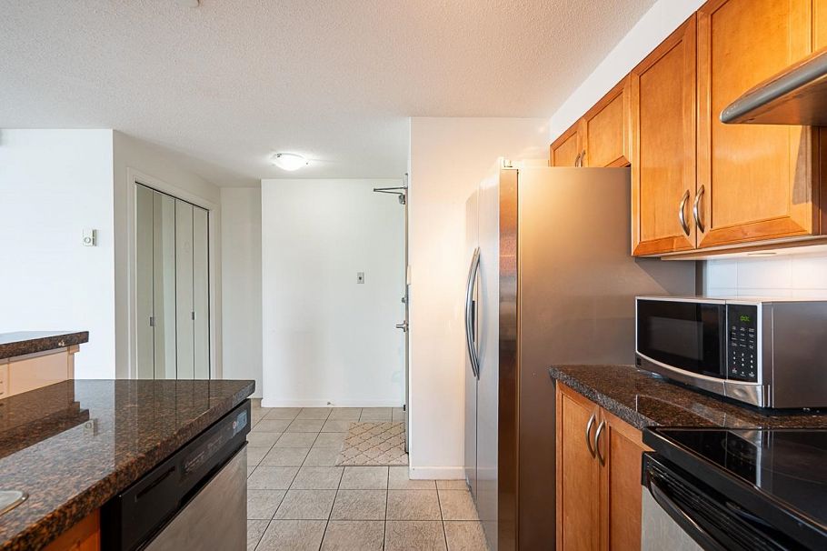 2504 4398 Buchanan Street Burnaby, BC - 8